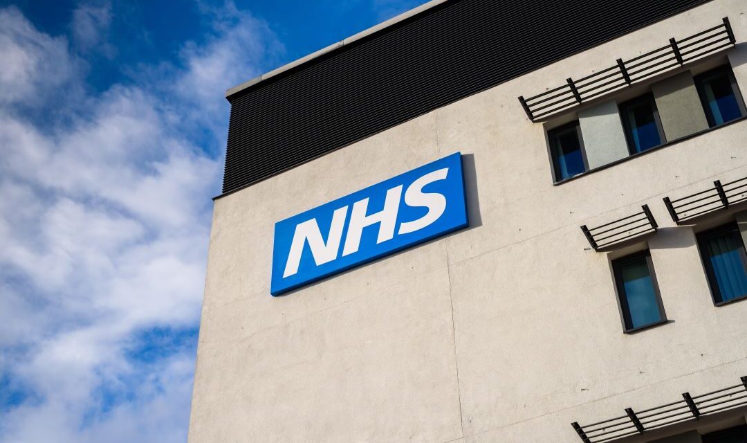 英國醫療附加費 (IHS)下月增至每年£624